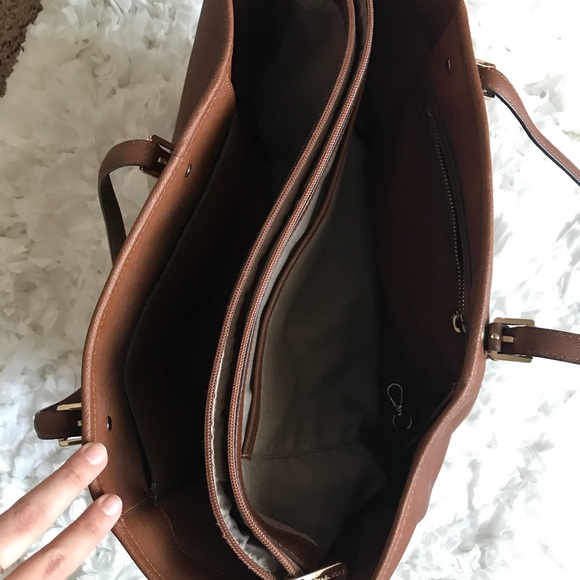 Michael Kors large purse with computer sleeve - Picture 3 of 7